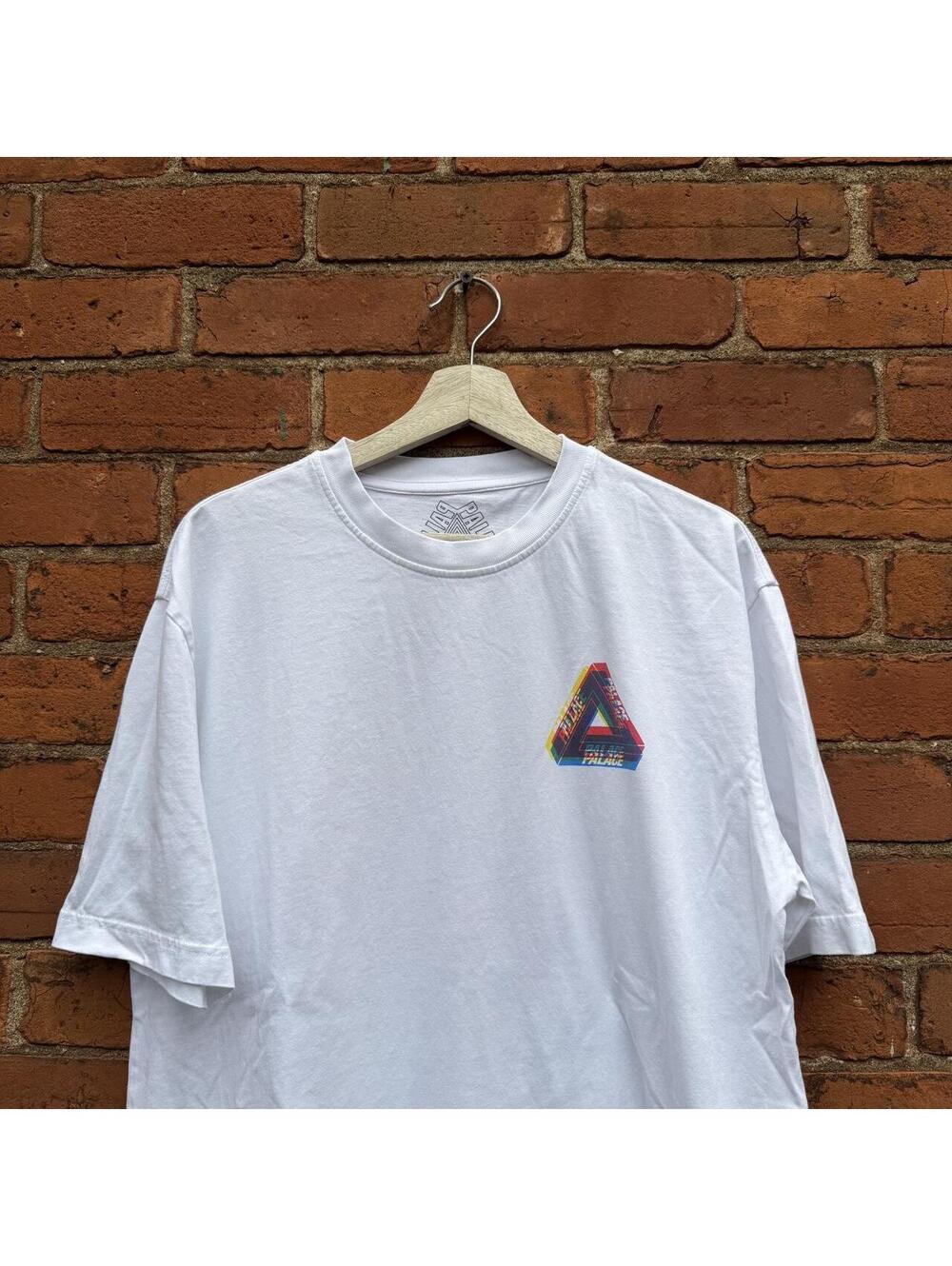 palace skateboards tri ferg blur t shirt L